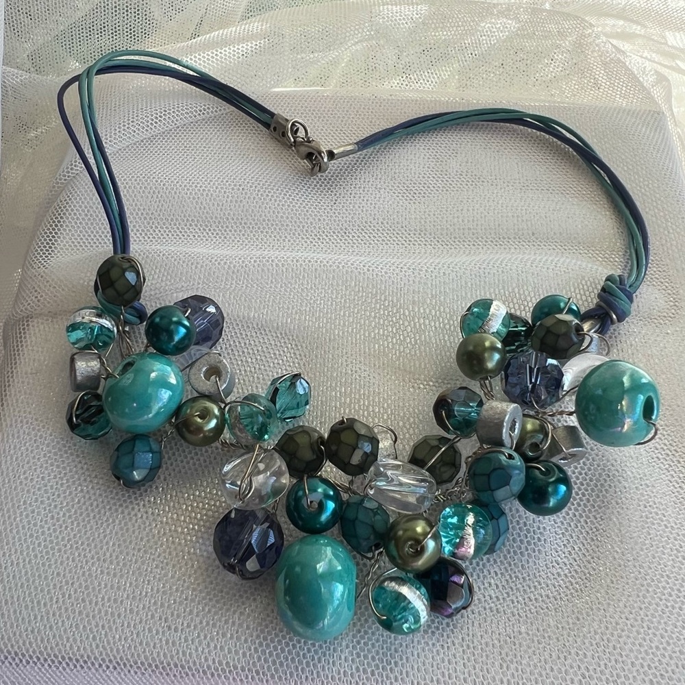 Turquoise Blue Ceramic Bead & Crystal Mixed Media Beaded Necklace Handmade NEW - Picture 7 of 17